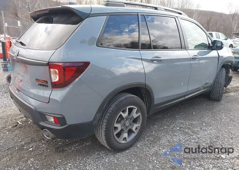 2023 Honda Passport Awd Trailsport from USA, damaged, VIN 5FNYF8H69PB020994